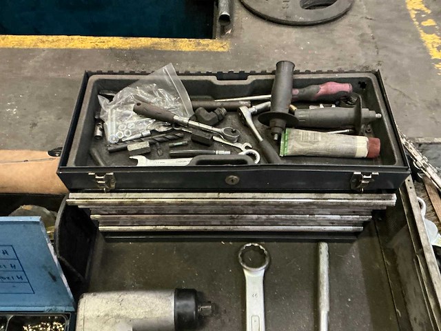 Partij handgereedschap en 1 pneumatische slagmoersleutel - afbeelding 4 van  10