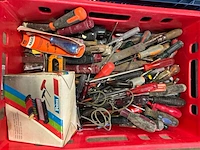 Partij handgereedschap en bouwmaterialen w.o. hilti, fisher, ferm - afbeelding 3 van  6