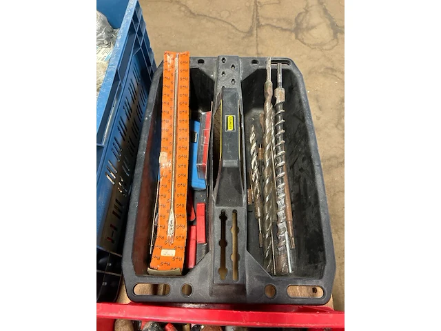 Partij handgereedschap en bouwmaterialen w.o. hilti, fisher, ferm - afbeelding 5 van  6
