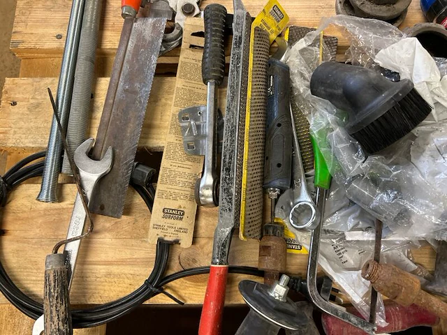 Partij handgereedschap en bouwmaterialen w.o. makita, stanley - afbeelding 5 van  8