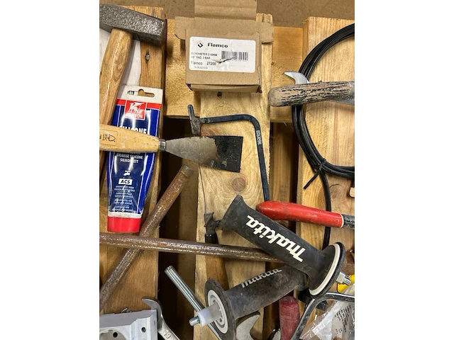 Partij handgereedschap en bouwmaterialen w.o. makita, stanley - afbeelding 6 van  8