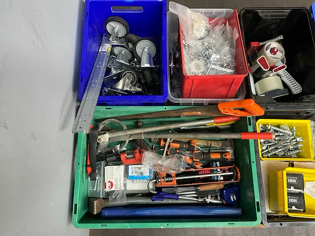 Partij handgereedschap en bouwmaterialen - afbeelding 7 van  10