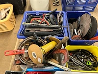 Partij handgereedschap en bouwmaterialen - afbeelding 3 van  8