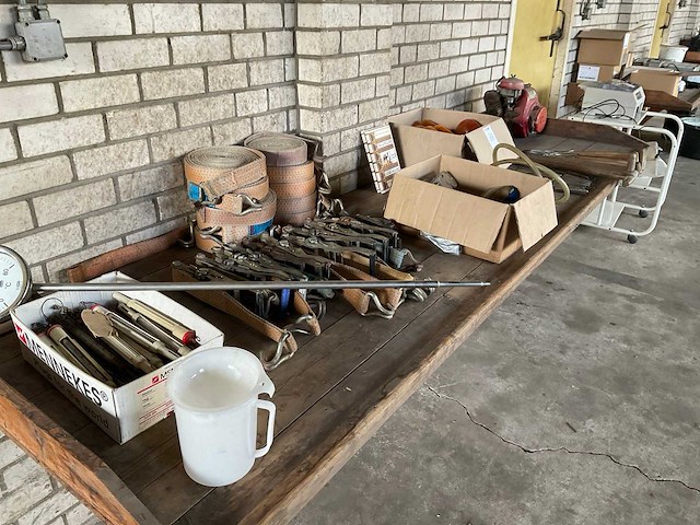 Partij handgereedschap en divers - afbeelding 1 van  6