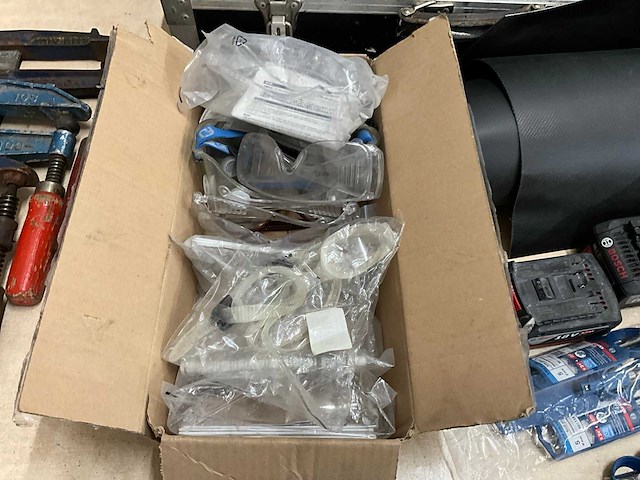 Partij handgereedschap en divers - afbeelding 6 van  9
