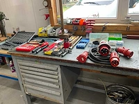Partij handgereedschap en elektro toebehoren - afbeelding 1 van  12