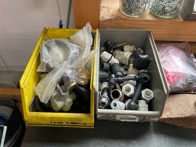 Partij handgereedschap en elektro toebehoren - afbeelding 2 van  12