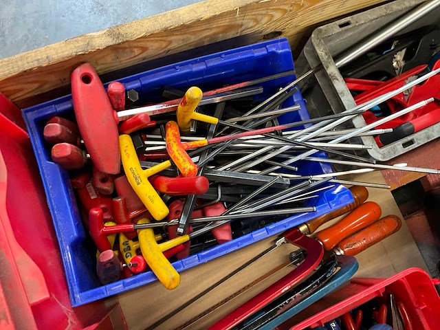 Partij handgereedschap en hijsgereedschap - afbeelding 5 van  9