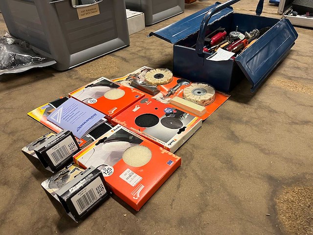 Partij handgereedschap en toebehoren (o.a. piranha, kwb, wolfcraft) - afbeelding 1 van  5