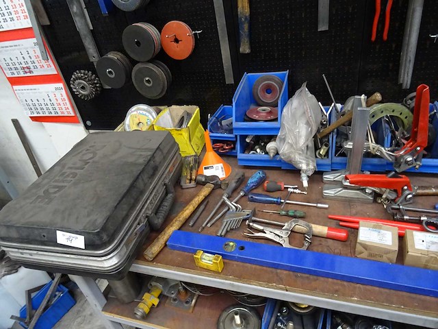 Partij handgereedschap en toebehoren - afbeelding 7 van  7