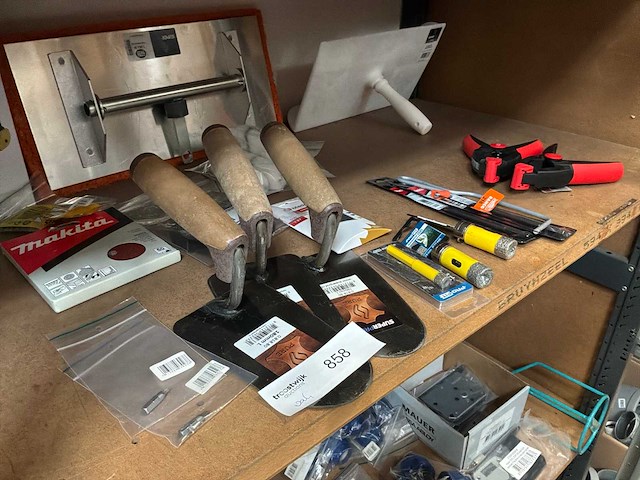 Partij handgereedschap en toebehoren - afbeelding 2 van  5