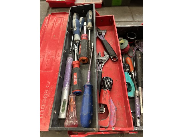 Partij handgereedschap in gereedschapskoffer - afbeelding 5 van  7