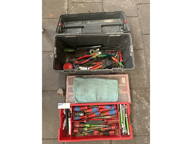 Partij handgereedschap in koffer/krat - afbeelding 1 van  6