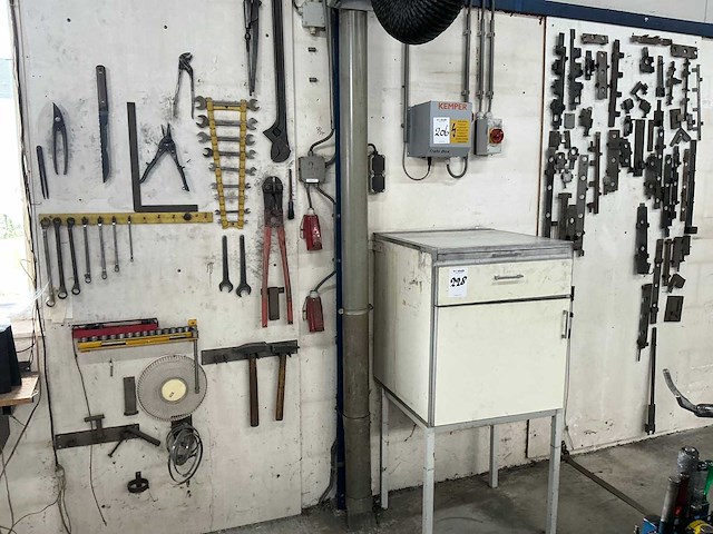 Partij handgereedschap / mallen - afbeelding 1 van  15