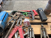 Partij handgereedschap met pijptangen, boutenscharen en trekkers ca. 23x - afbeelding 5 van  7