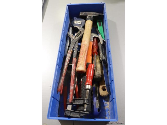 Partij handgereedschap o.a. hamer, rolmaat & schroevendraaier - afbeelding 1 van  3