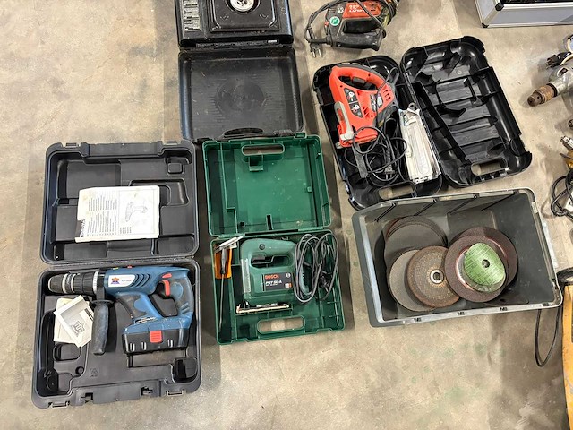 Partij handgereedschap - afbeelding 11 van  15