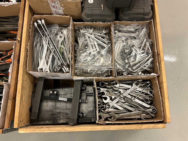 Partij handgereedschap - afbeelding 6 van  7