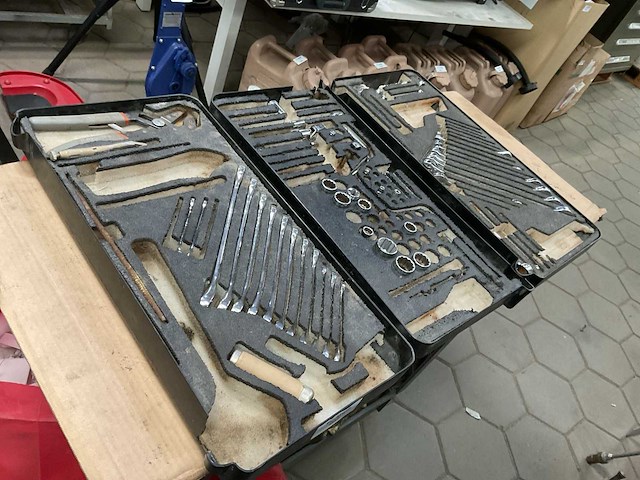Partij handgereedschap - afbeelding 1 van  1
