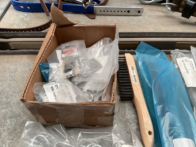 Partij handgereedschap - afbeelding 2 van  8