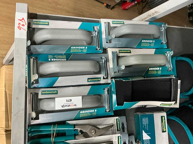 Partij handgereedschap - afbeelding 3 van  5