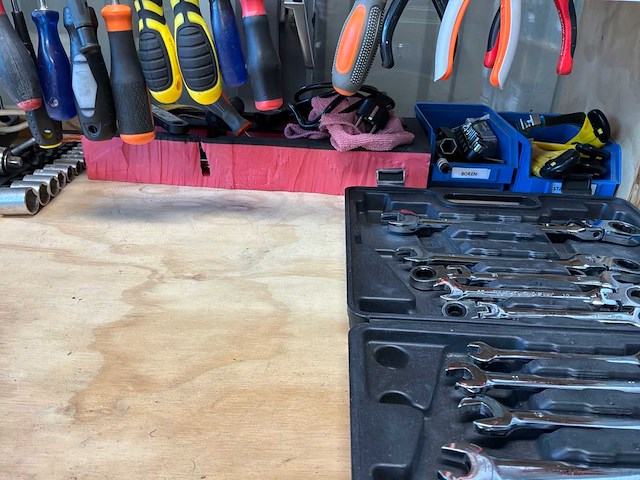 Partij handgereedschap - afbeelding 3 van  8