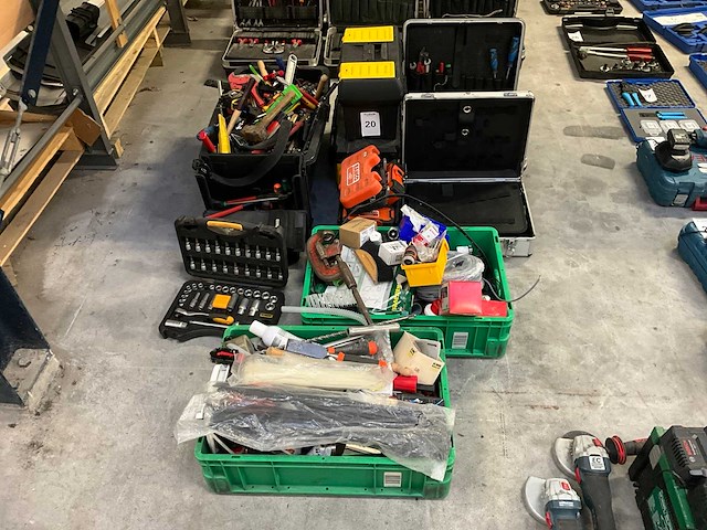 Partij handgereedschap - afbeelding 1 van  8