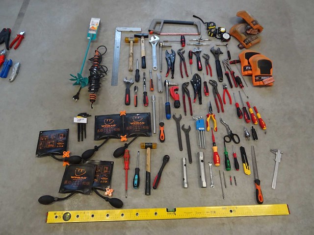 Partij handgereedschap - afbeelding 1 van  1
