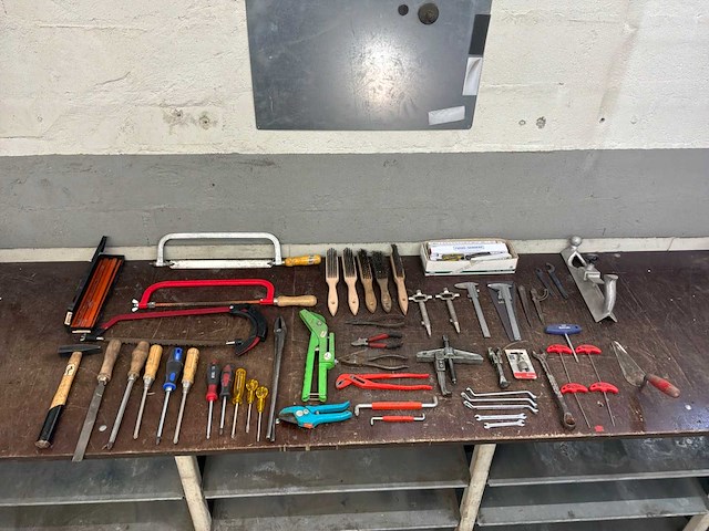 Partij handgereedschap - afbeelding 1 van  9