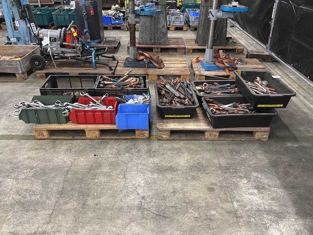 Partij handgereedschap - afbeelding 16 van  17