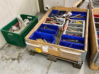 Partij handgereedschap - afbeelding 1 van  9