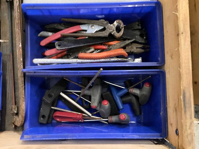 Partij handgereedschap - afbeelding 2 van  9