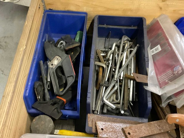 Partij handgereedschap - afbeelding 6 van  9