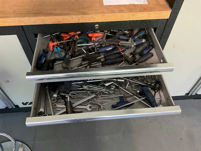 Partij handgereedschap - afbeelding 1 van  7