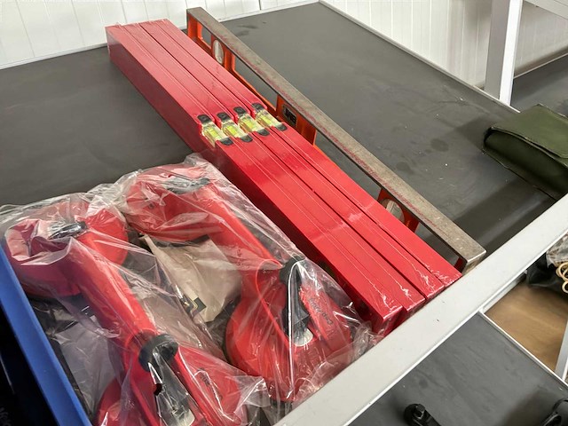 Partij handgereedschap - afbeelding 8 van  8