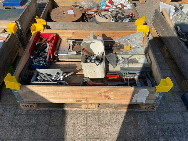 Partij handgereedschap - afbeelding 1 van  10
