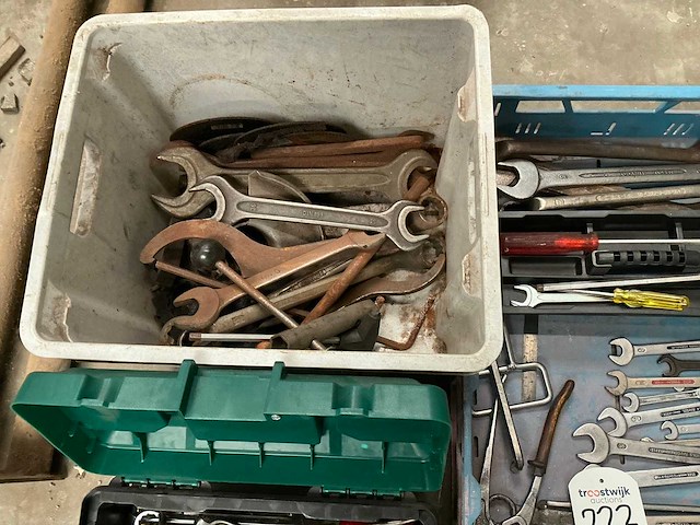 Partij handgereedschap - afbeelding 1 van  2