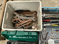 Partij handgereedschap - afbeelding 1 van  2