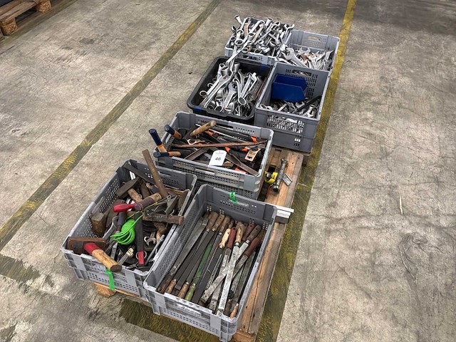 Partij handgereedschap - afbeelding 1 van  2