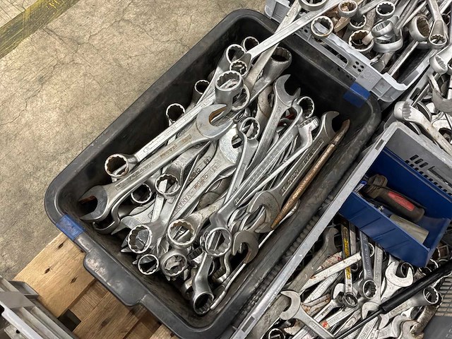 Partij handgereedschap - afbeelding 2 van  2