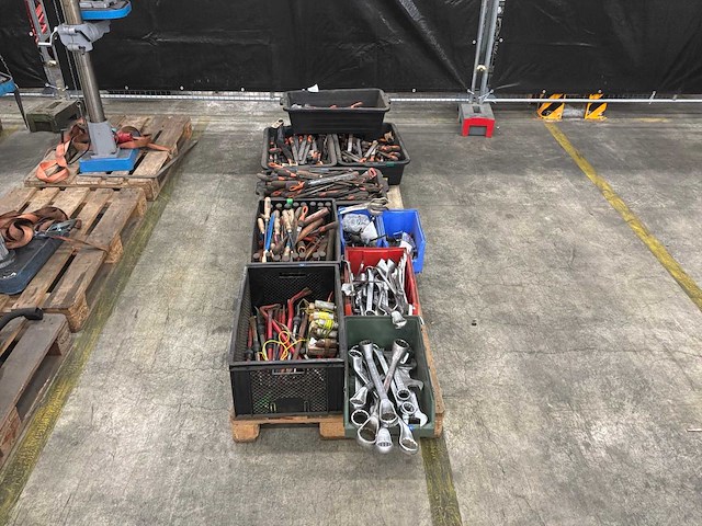 Partij handgereedschap - afbeelding 1 van  8