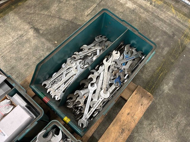 Partij handgereedschap - afbeelding 10 van  10