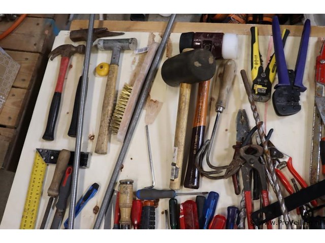 Partij handgereedschappen o.a. schroevendraaiers, hamers, tangen & beitels - afbeelding 6 van  6
