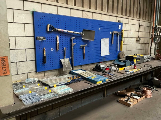Partij handgereedschappen - afbeelding 1 van  11