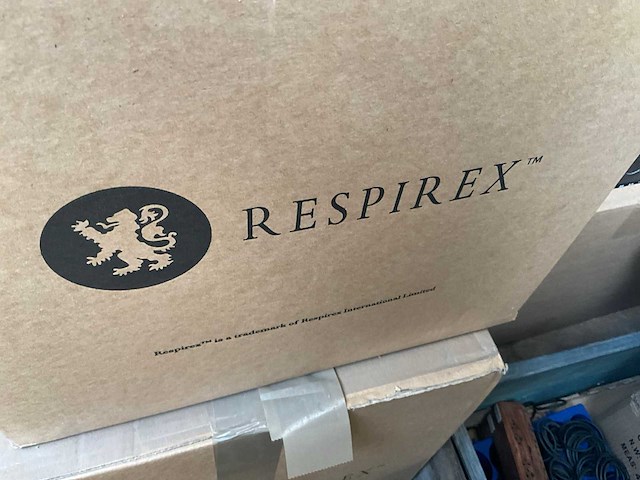 Partij handschoenen en overalls - afbeelding 6 van  9