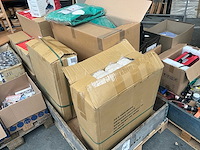 Partij handschoenen en overalls - afbeelding 8 van  9