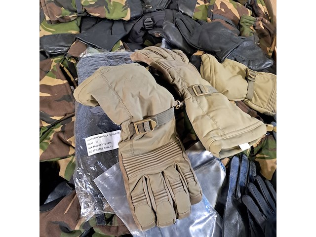 Partij handschoenen - afbeelding 4 van  7