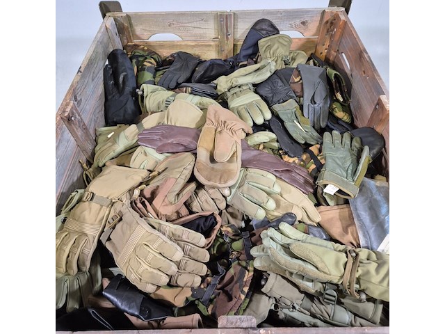 Partij handschoenen - afbeelding 2 van  8