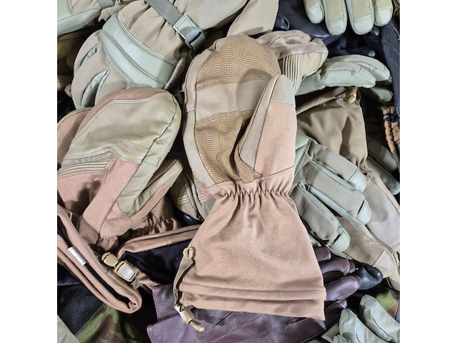 Partij handschoenen - afbeelding 5 van  8