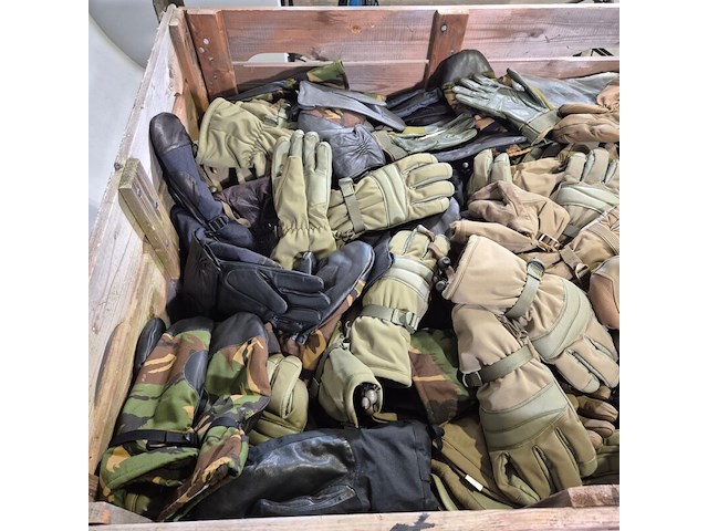Partij handschoenen - afbeelding 8 van  8